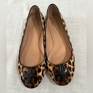 Tory Burch leopard flats - Size 6 / Preloved